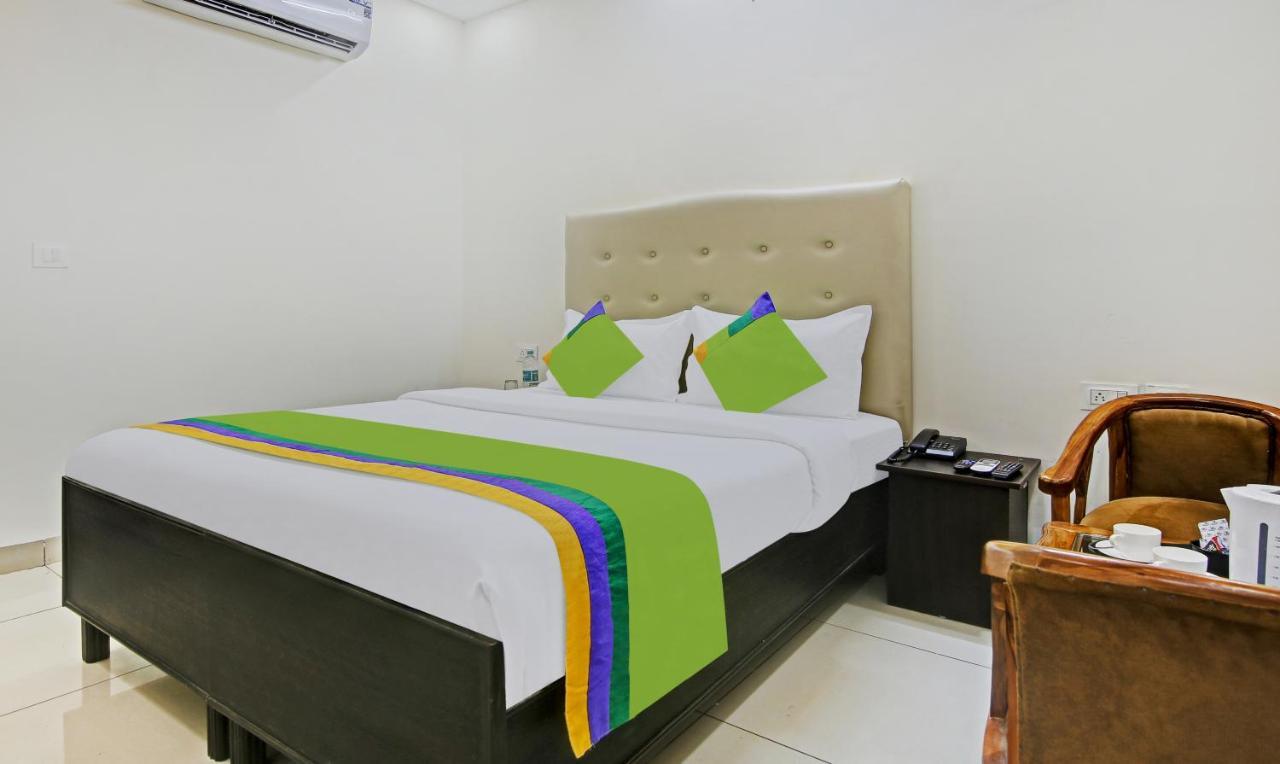 فندق Treebo Royal Empire Adarsh Nagar, Chandīgarh المظهر الخارجي الصورة